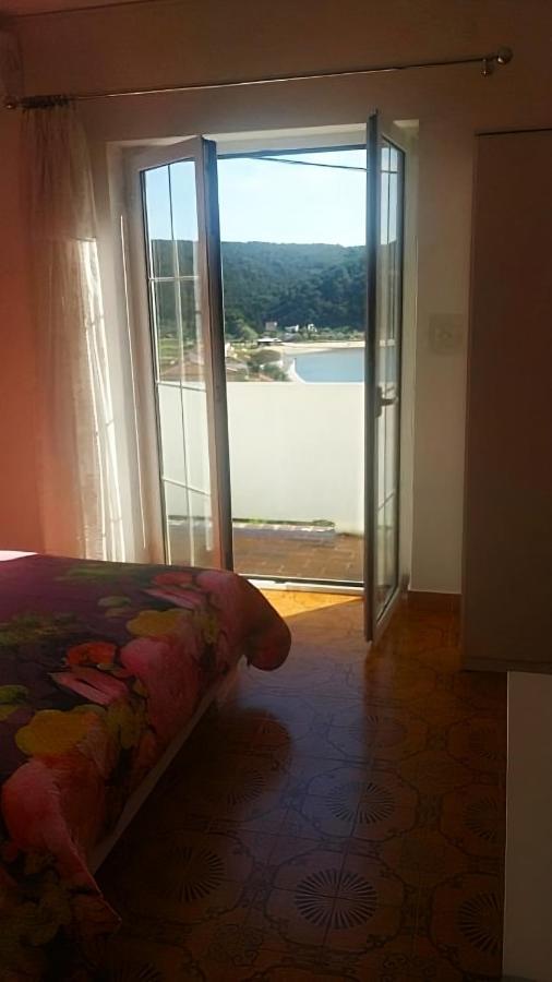 Kuca Carmen Hotel ราบ ภายนอก รูปภาพ